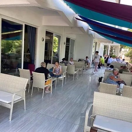 Hotel Club Rama *