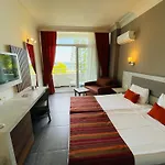 Hotel Club Rama *