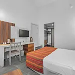 Club Rama Hotel *